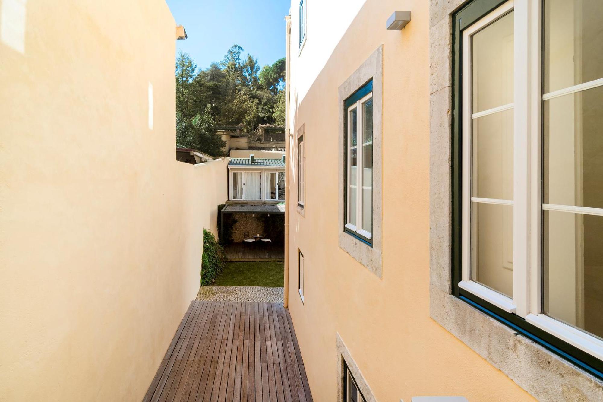 Metropolitan Living Lisbon - Laranjeiras Apartment Luaran gambar