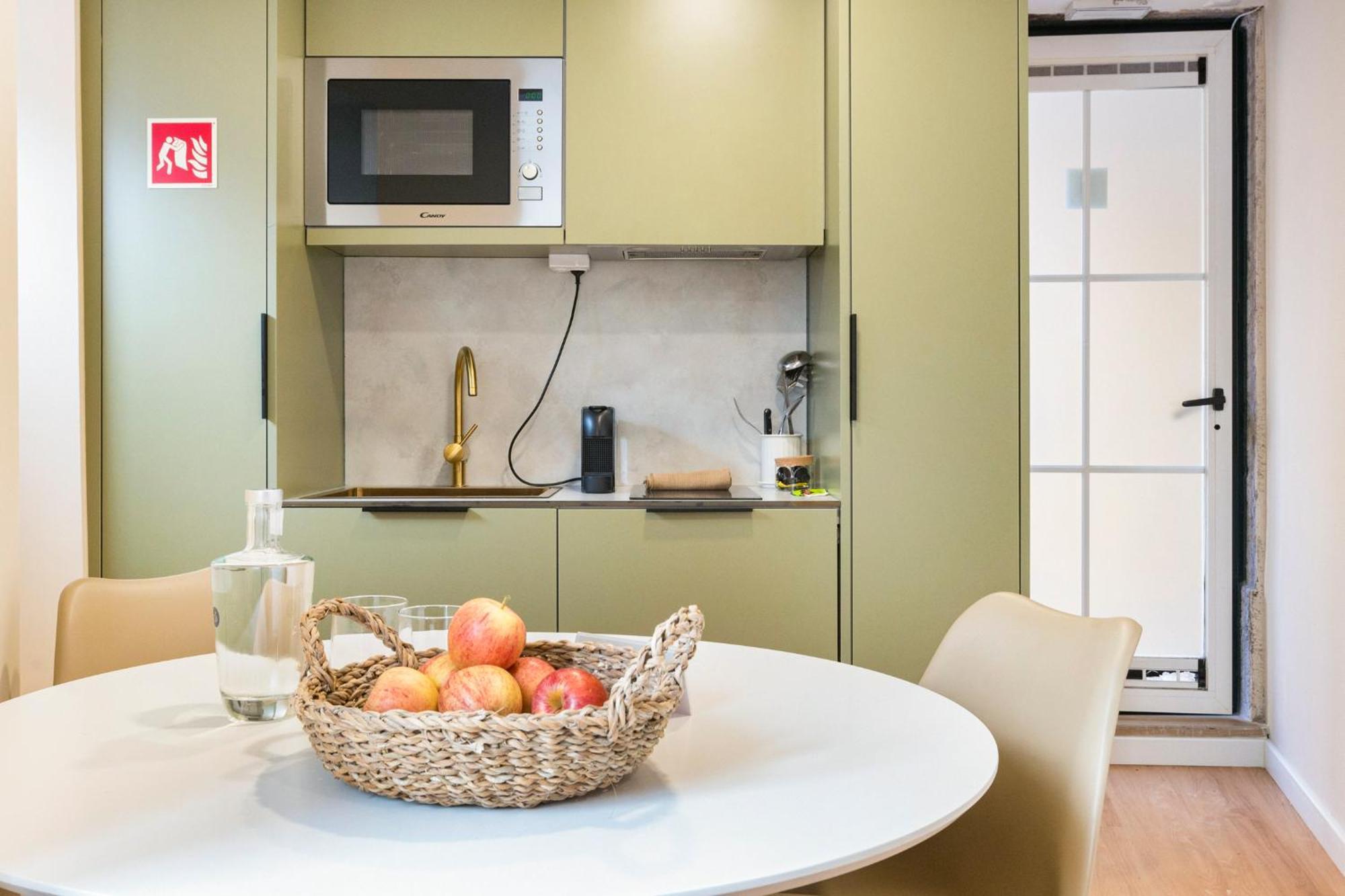 Metropolitan Living Lisbon - Laranjeiras Apartment Luaran gambar