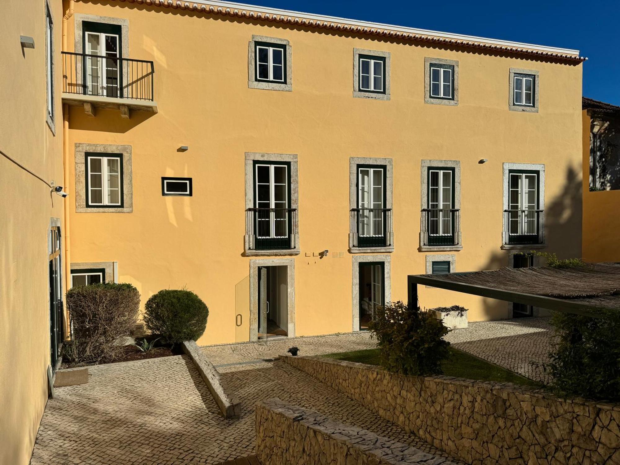 Metropolitan Living Lisbon - Laranjeiras Apartment Luaran gambar