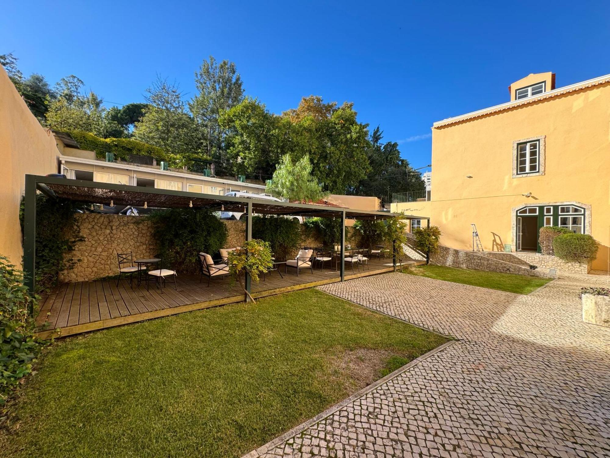 Metropolitan Living Lisbon - Laranjeiras Apartment Luaran gambar